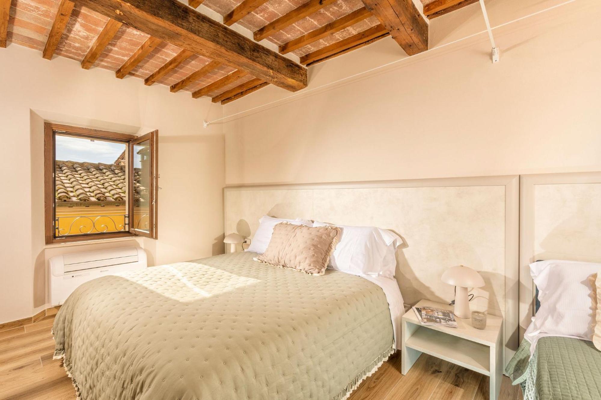 Palazzo Falcinelli Luxury Room In Montepulciano Center With Air Conditioning And Elevator Buitenkant foto