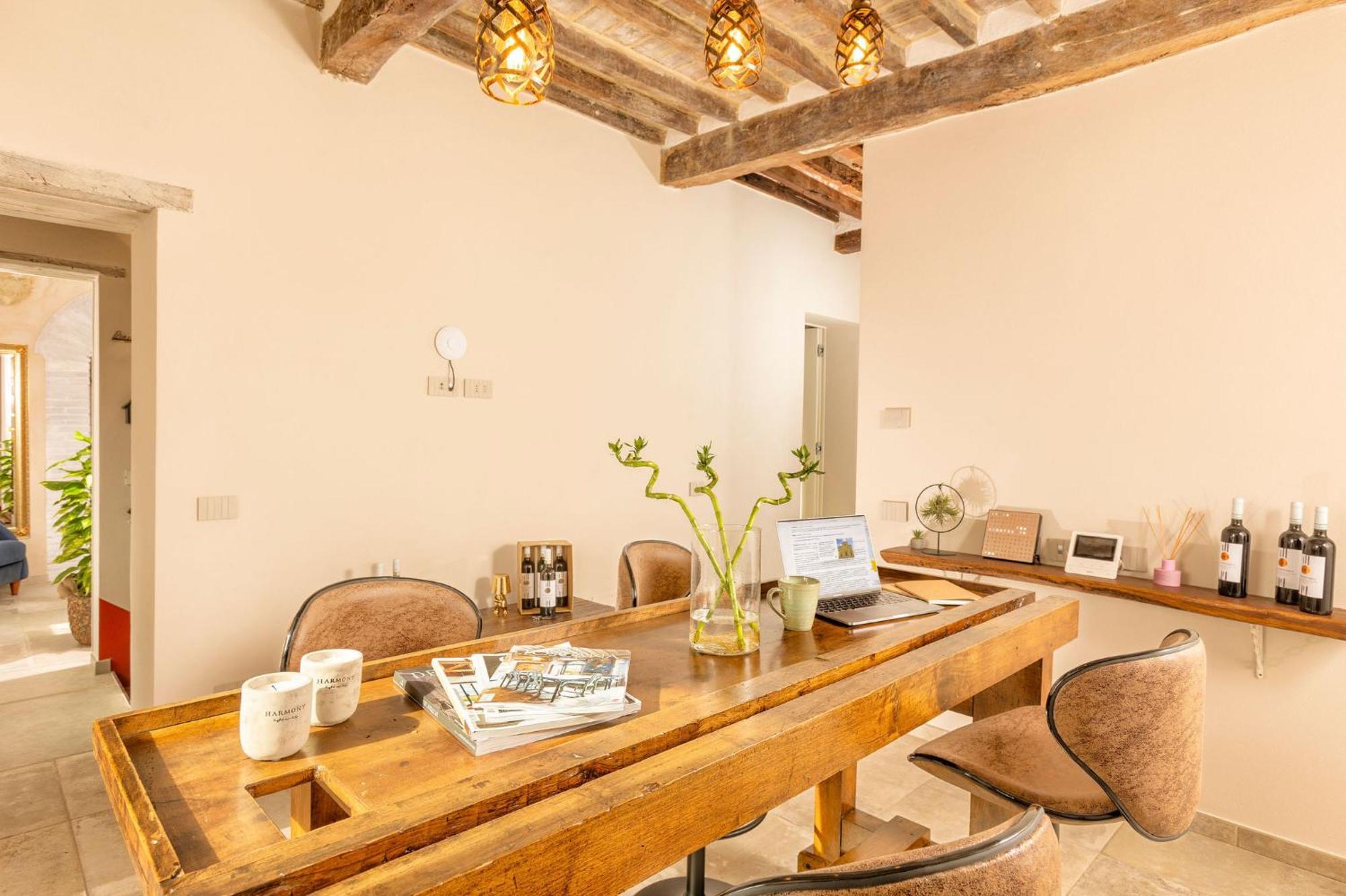 Palazzo Falcinelli Luxury Room In Montepulciano Center With Air Conditioning And Elevator Buitenkant foto