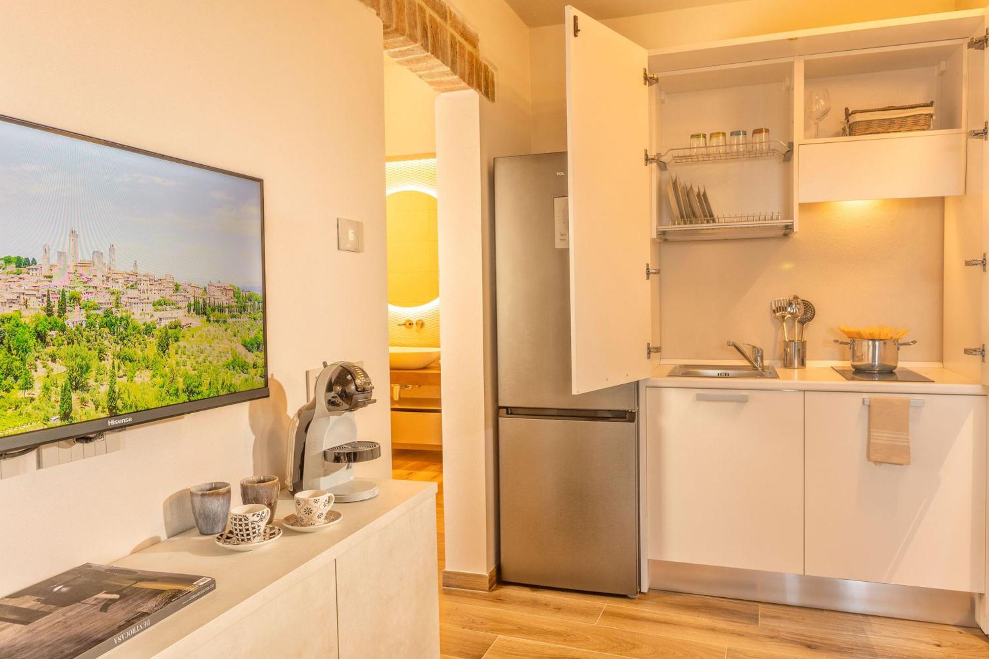 Palazzo Falcinelli Luxury Room In Montepulciano Center With Air Conditioning And Elevator Buitenkant foto