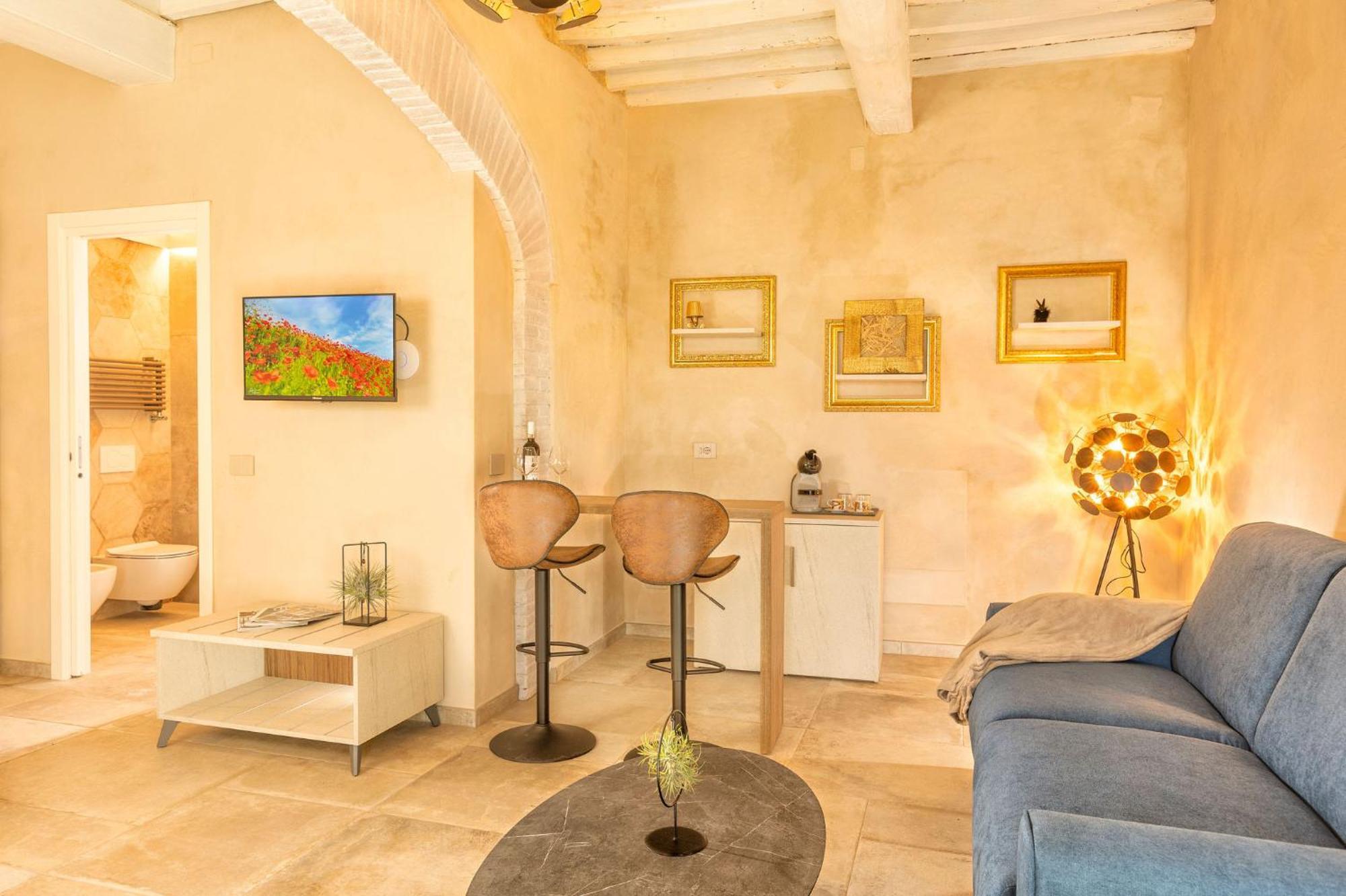 Palazzo Falcinelli Luxury Room In Montepulciano Center With Air Conditioning And Elevator Buitenkant foto