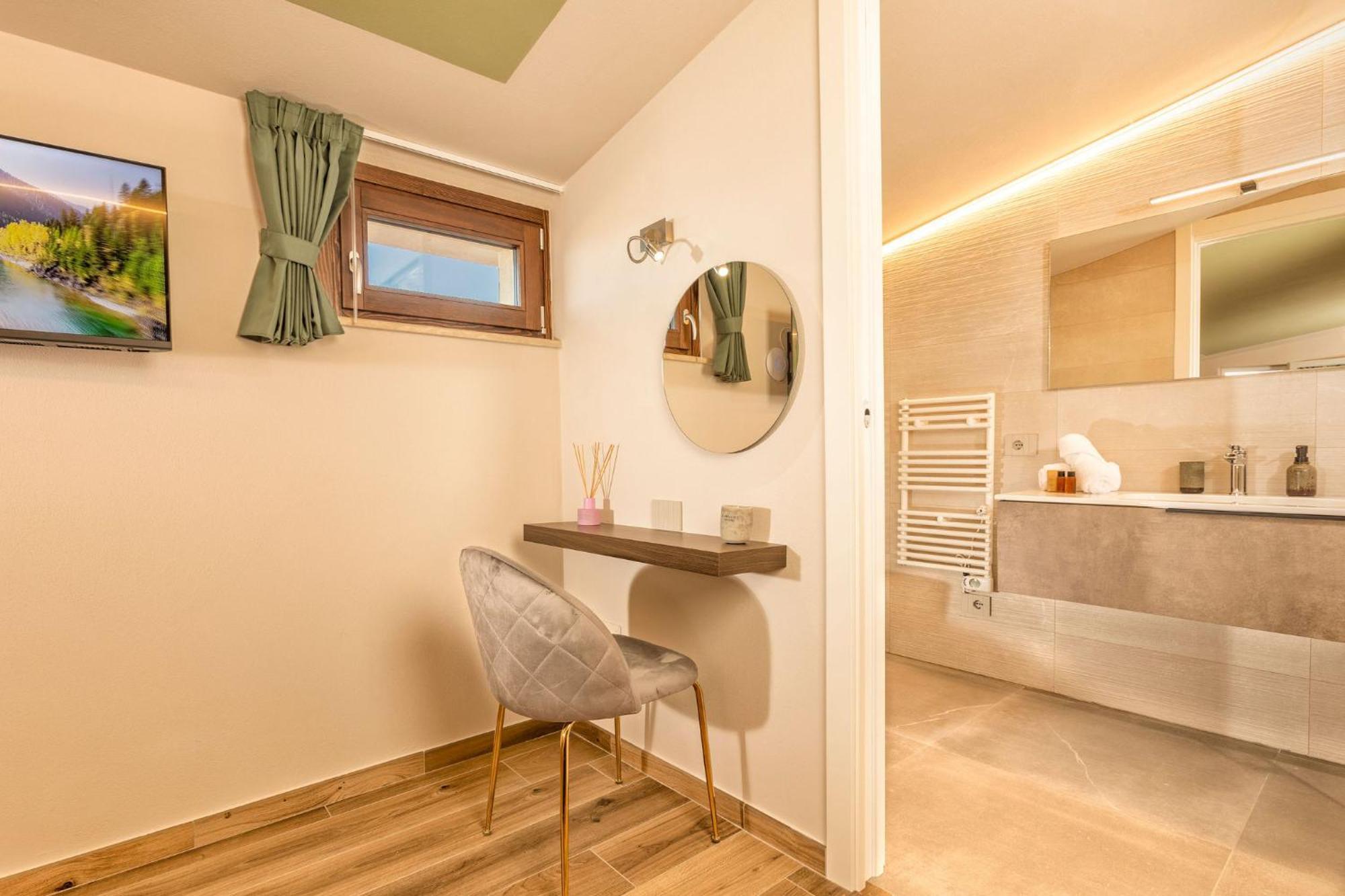 Palazzo Falcinelli Luxury Room In Montepulciano Center With Air Conditioning And Elevator Buitenkant foto