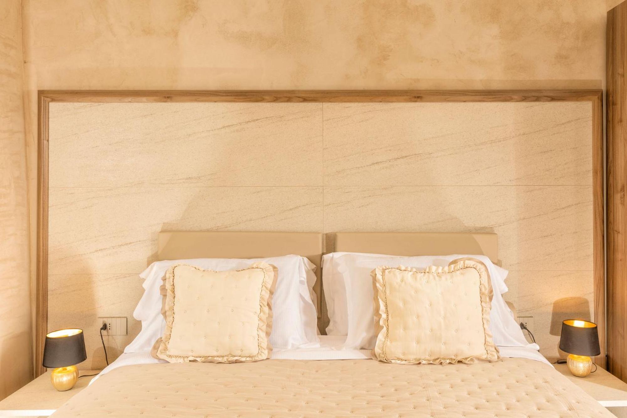 Palazzo Falcinelli Luxury Room In Montepulciano Center With Air Conditioning And Elevator Buitenkant foto